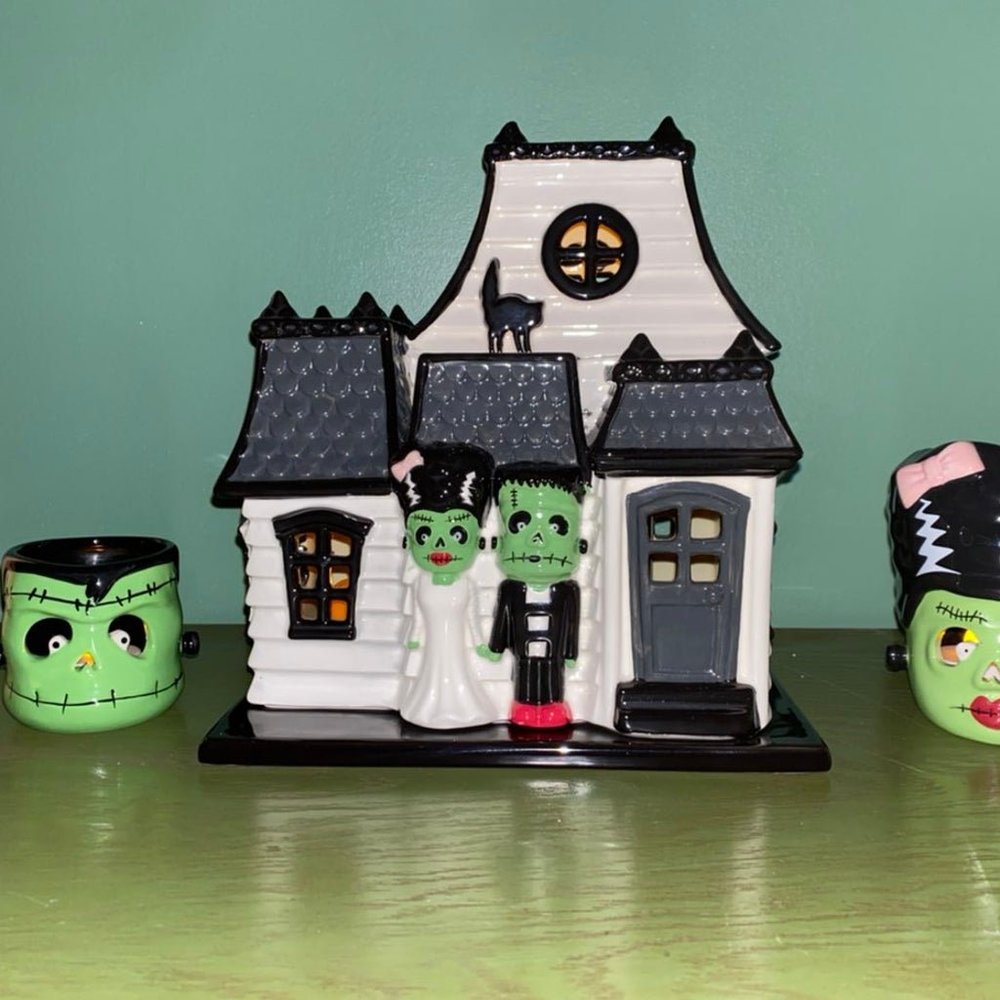 Bath and Body Works Frankenstein Haunted house